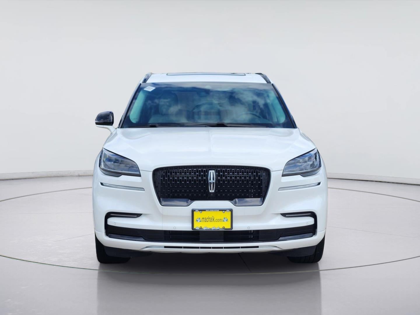 2024 Lincoln AVIATOR — side profile view