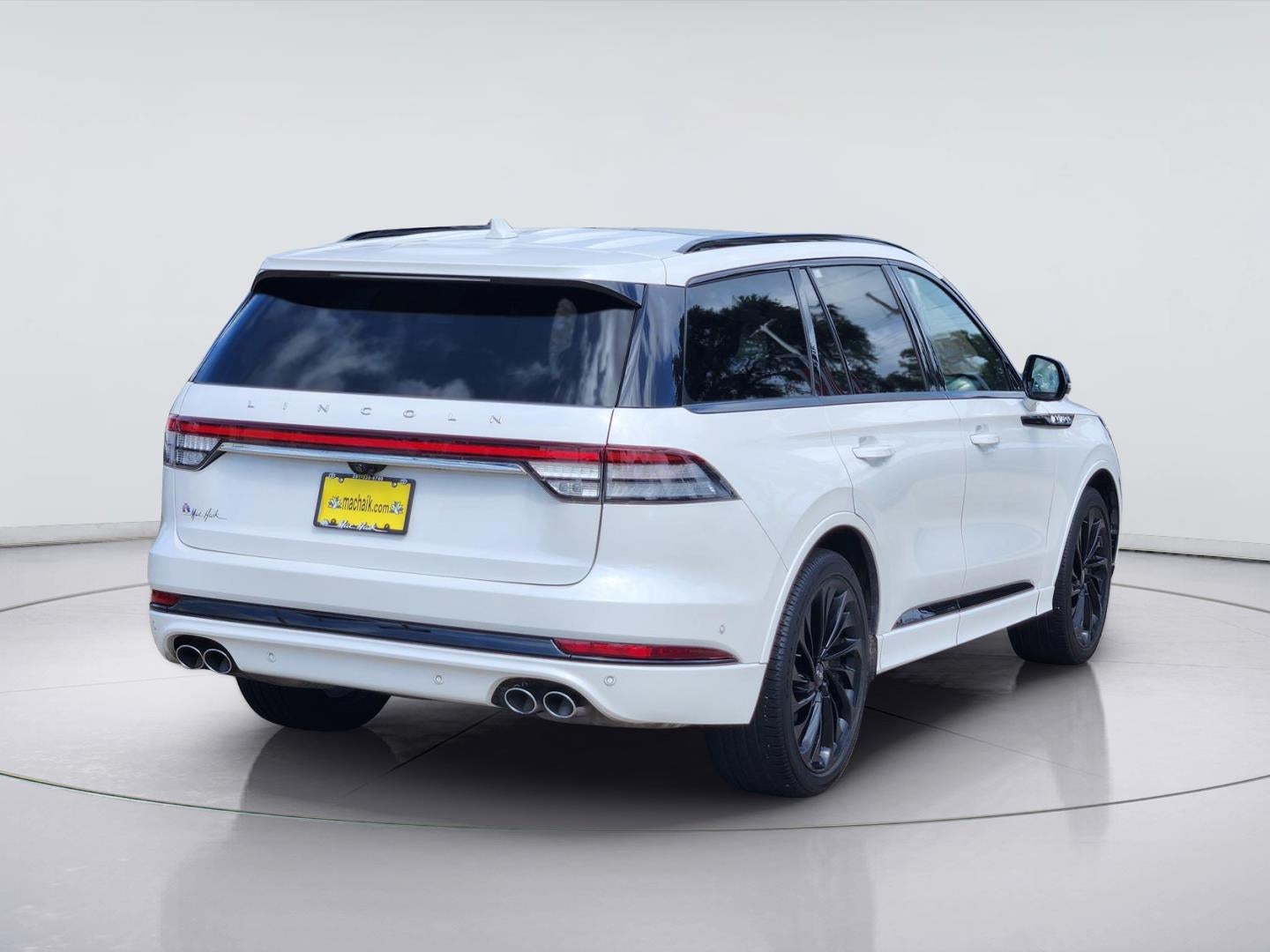 2024 Lincoln AVIATOR — detail view