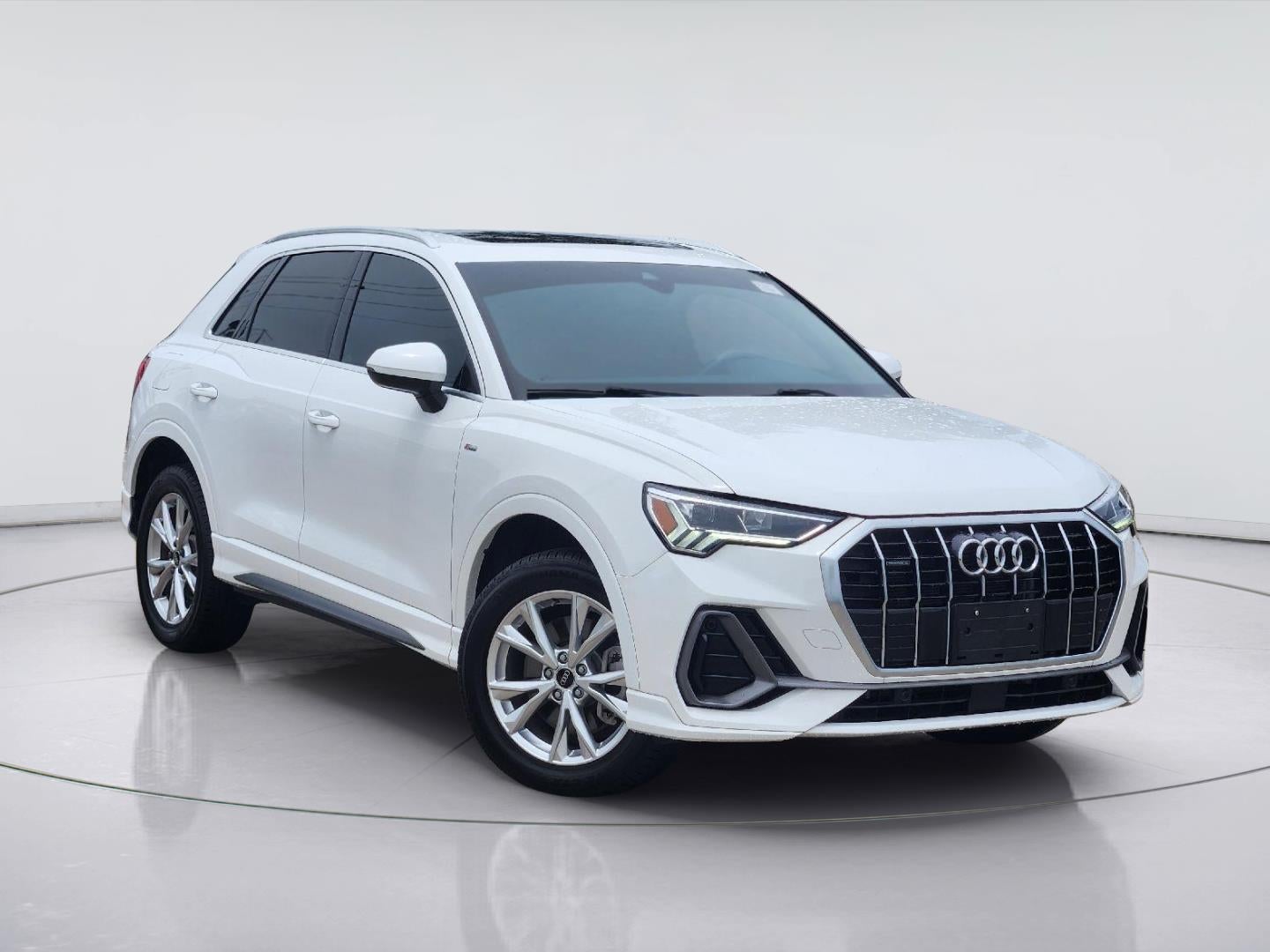 2023 Audi Q3