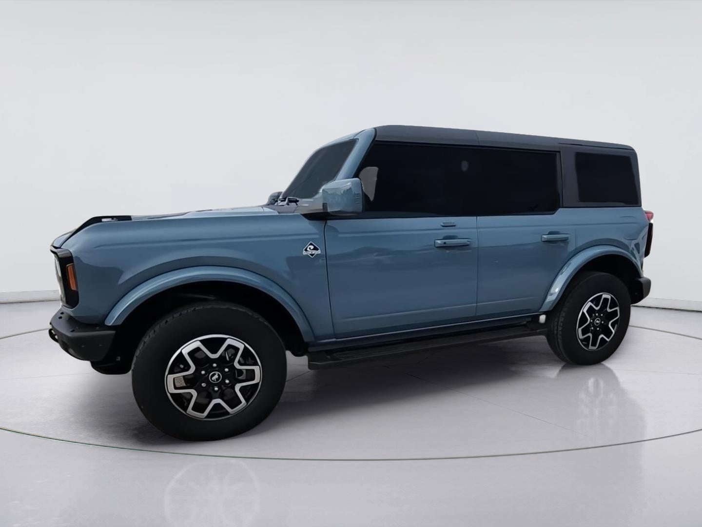 2023 Ford BRONCO — interior view