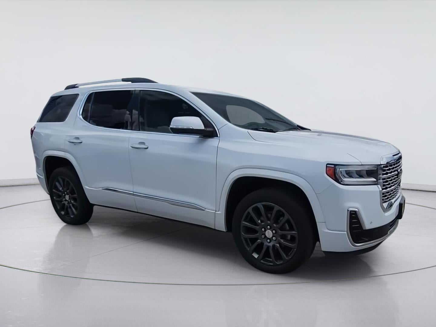 2020 GMC Acadia — side profile view