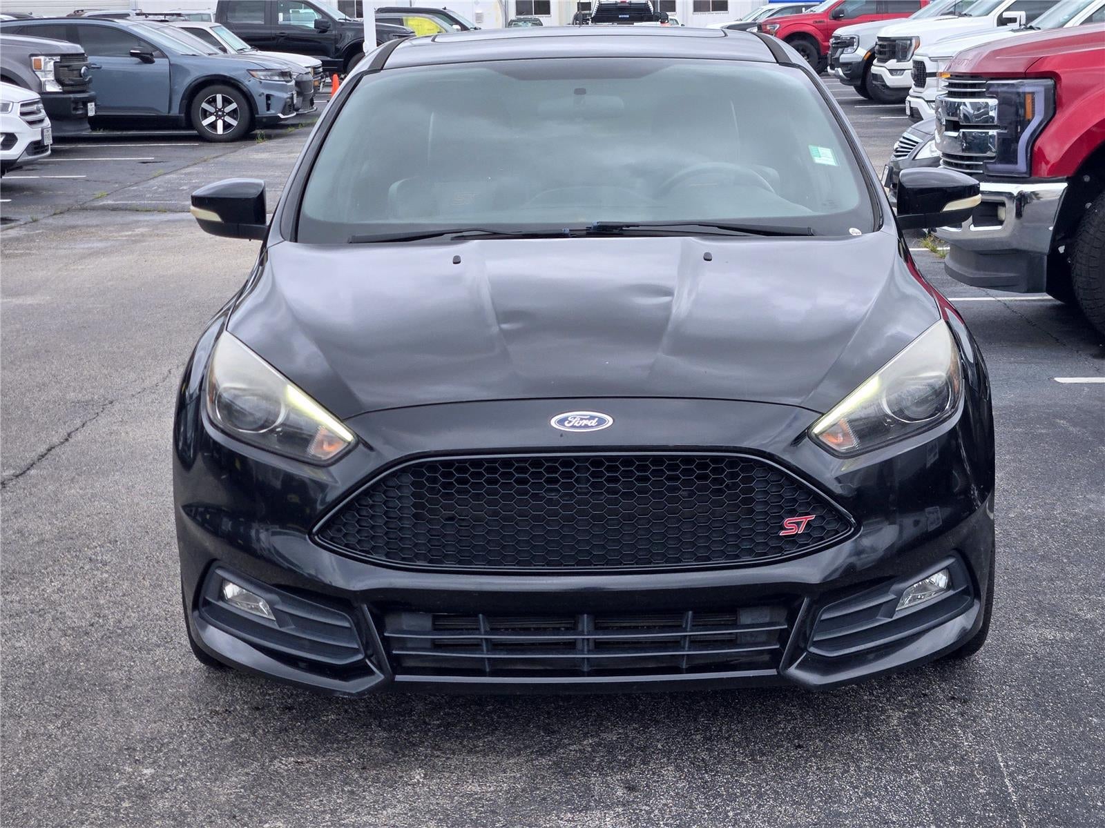 2017 Ford Focus — side profile view