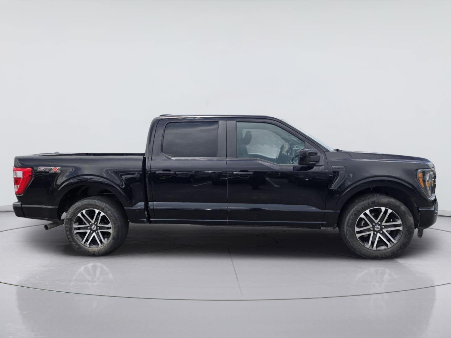 2023 Ford F-150 — interior view
