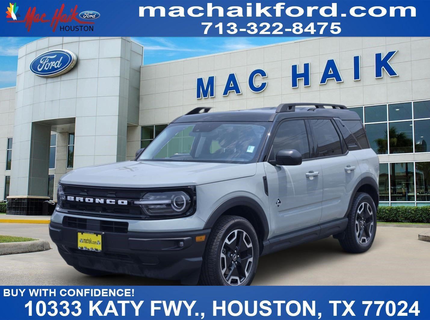 2023 Ford Bronco Sport Outer Banks in Cactus Gray — front three-quarter view