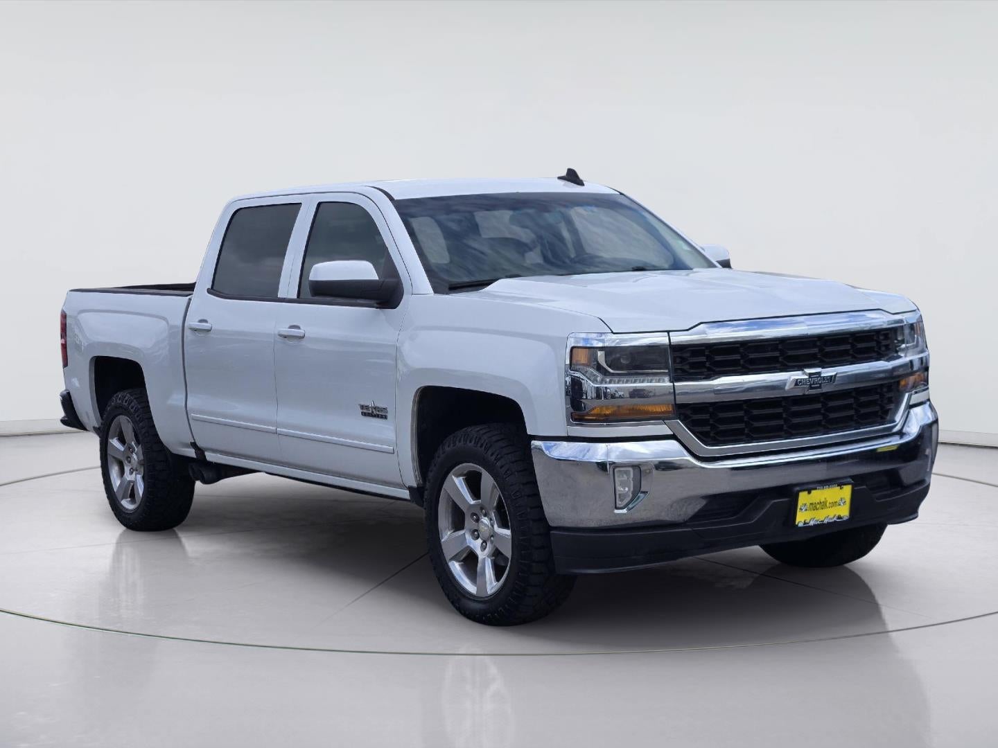 2018 Chevrolet Silverado 1500 — rear three-quarter view