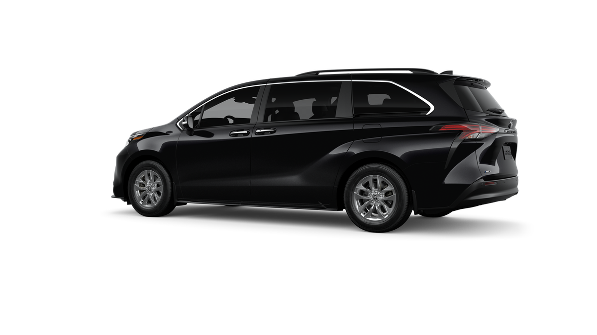 2026 Toyota Sienna — detail view