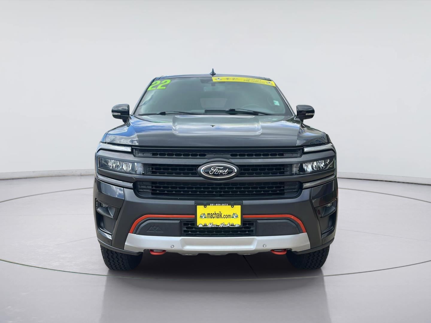 2022 Ford Expedition — side profile view