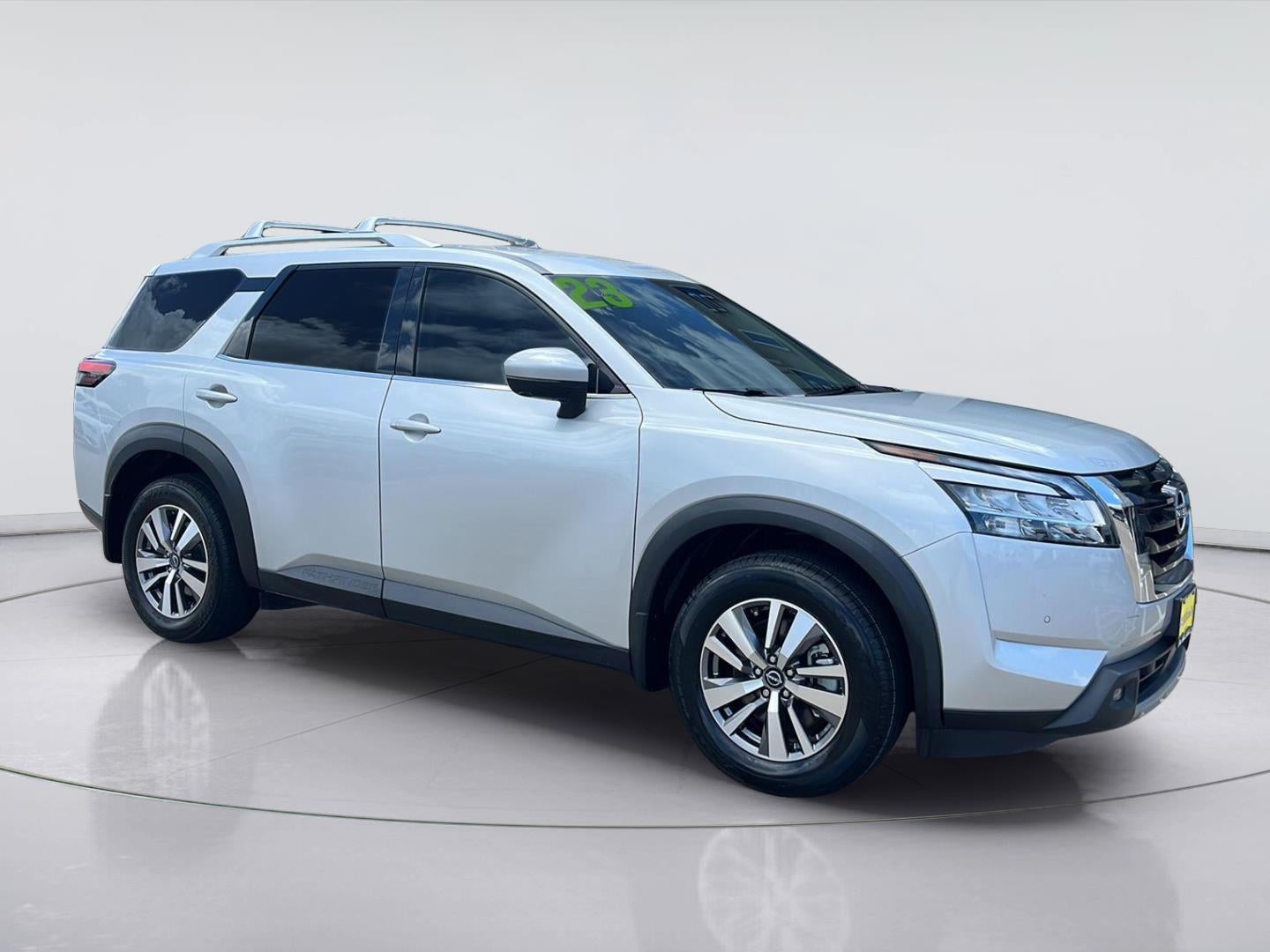 2023 Nissan Pathfinder SL in Brilliant Silver Metallic — front three-quarter view
