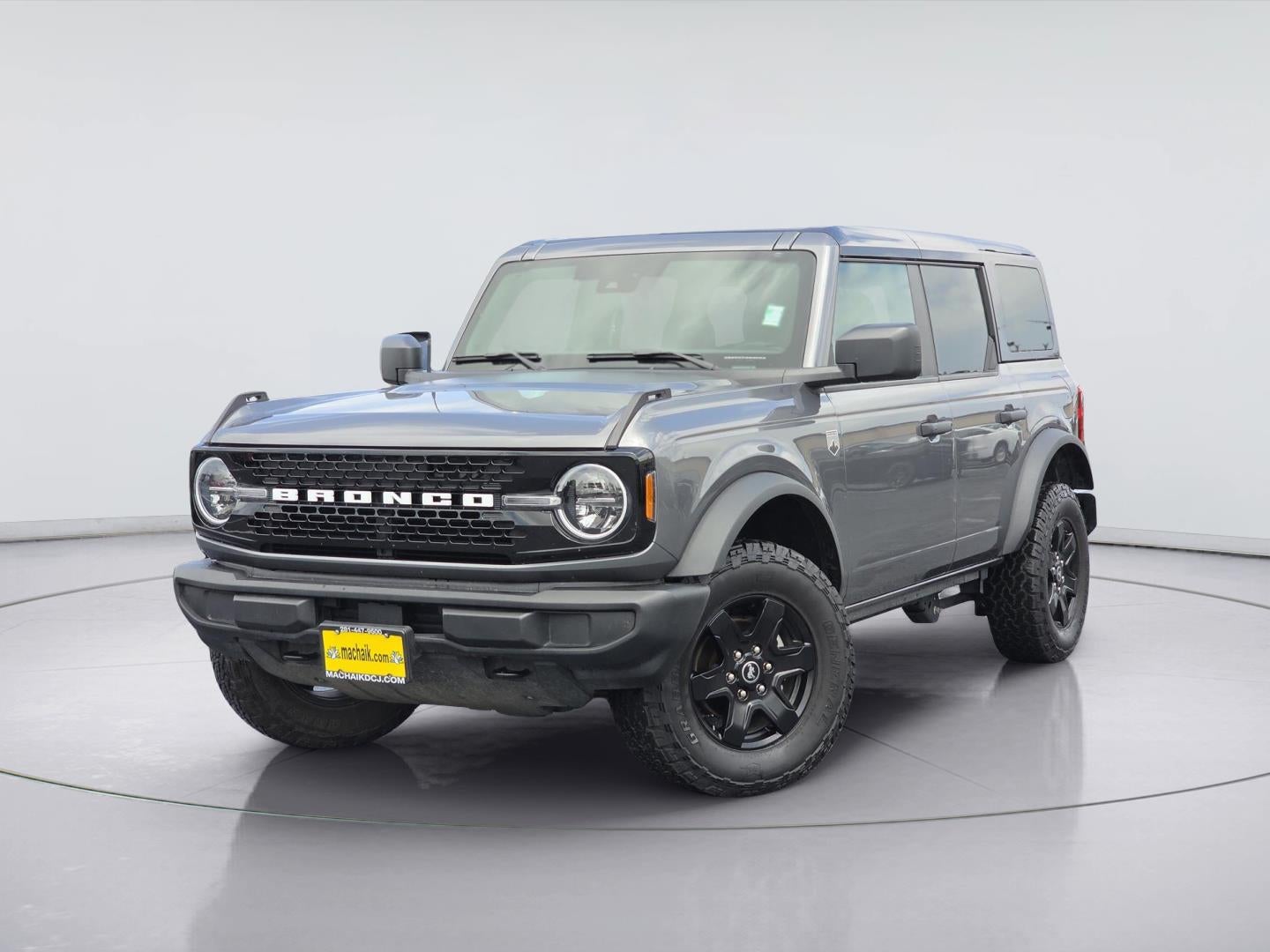 2025 Ford Bronco Big Bend in Carbonized Gray — front three-quarter view