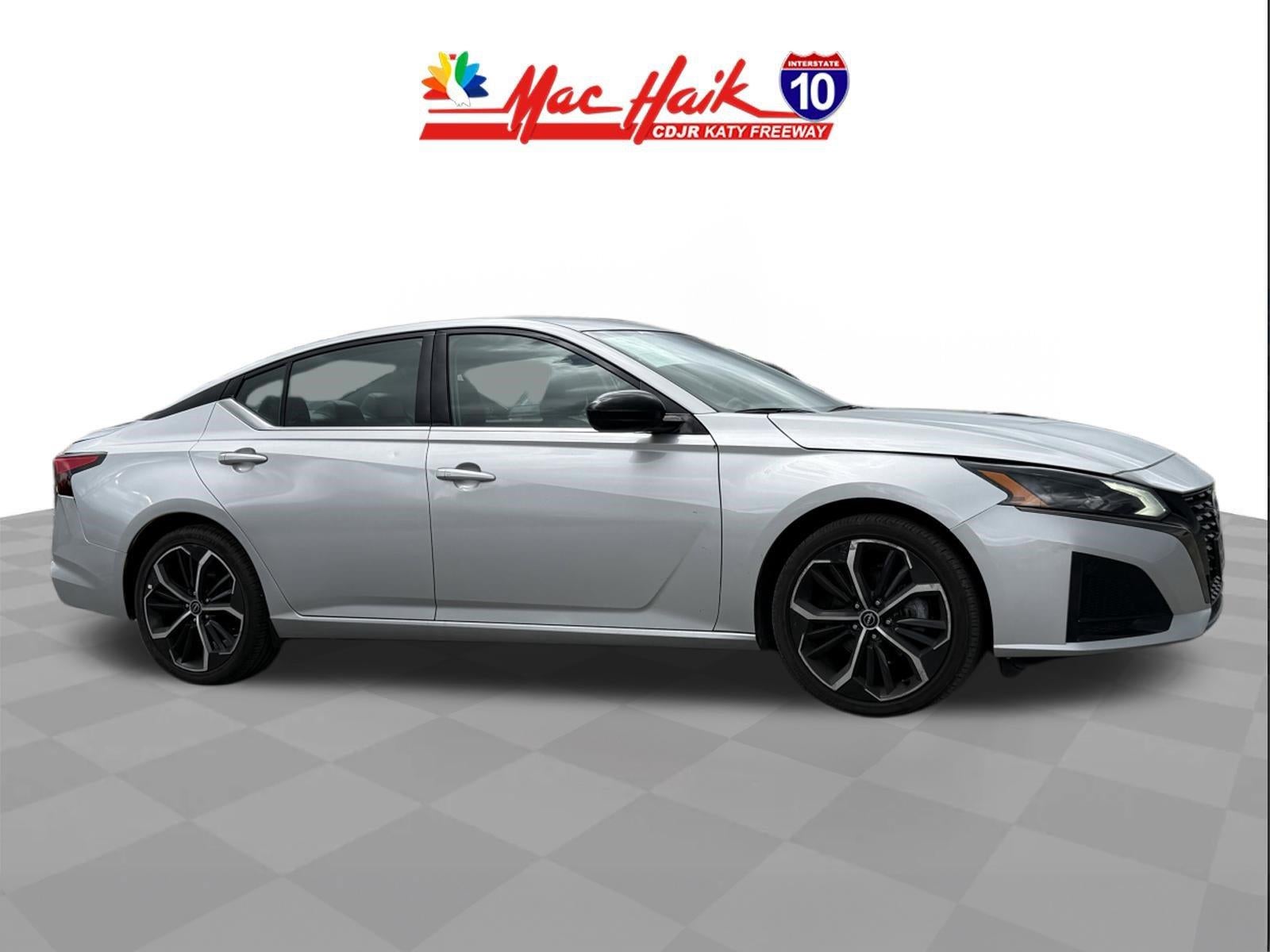 2024 Nissan Altima 2.5 SR in Brilliant Silver Metallic — front three-quarter view